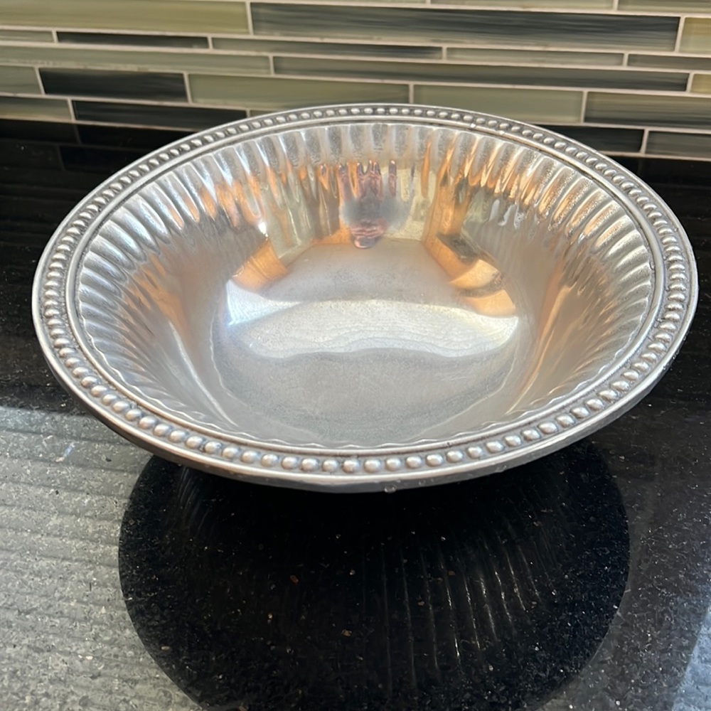 Wilton Armetale Flutes & Pearls Salad Bowl, 11 3/4" D x 4'' H